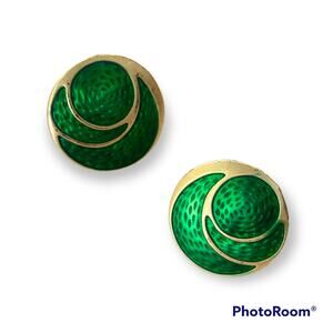 80s style green swirl gold tone post earring